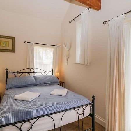 Parkfield Cottage Sturminster Marshall Екстериор снимка
