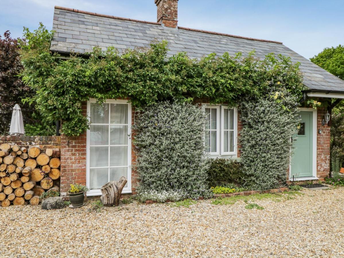 Parkfield Cottage Sturminster Marshall Екстериор снимка