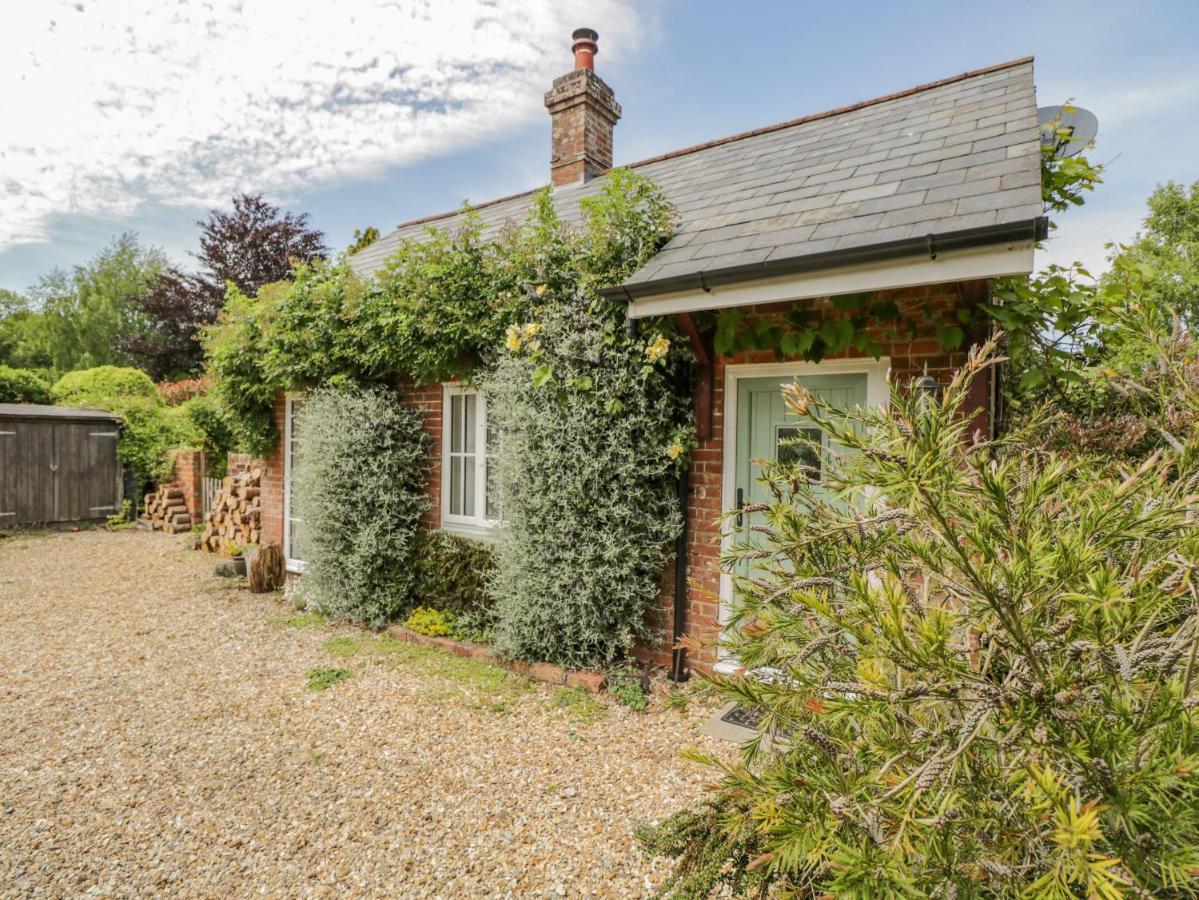 Parkfield Cottage Sturminster Marshall Екстериор снимка