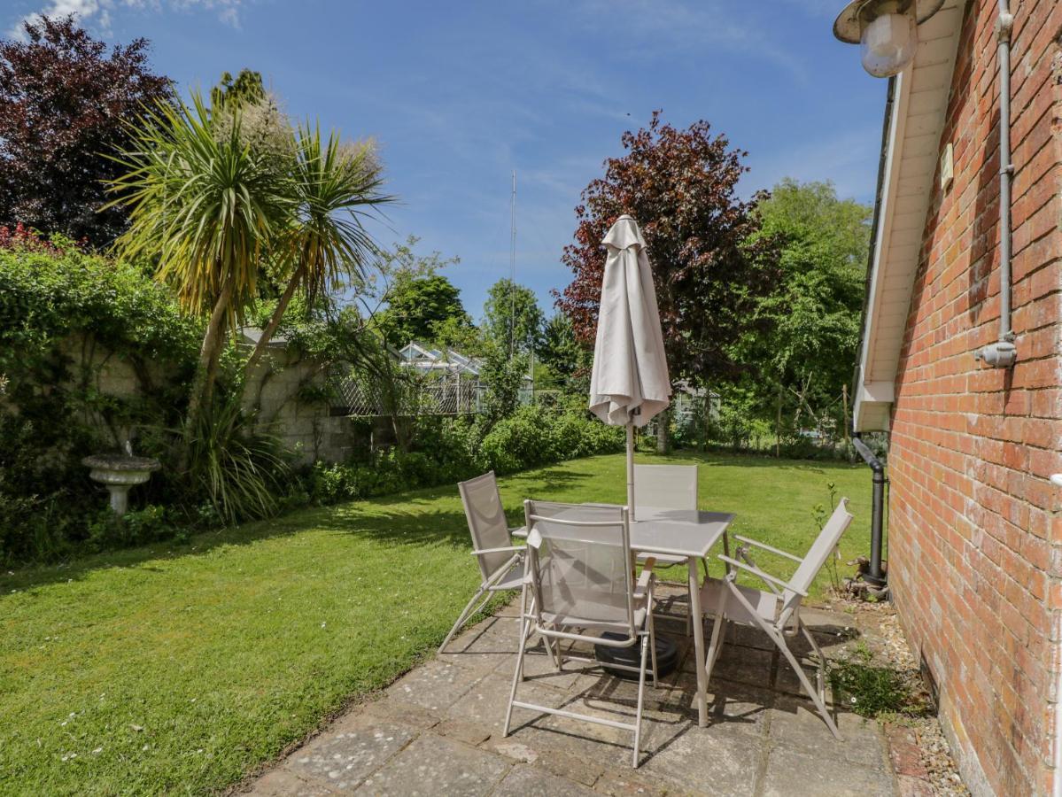 Parkfield Cottage Sturminster Marshall Екстериор снимка