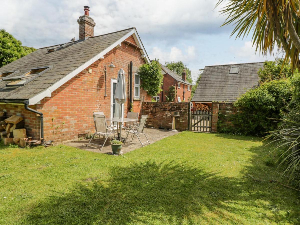 Parkfield Cottage Sturminster Marshall Екстериор снимка